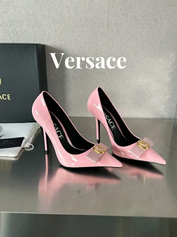 versace a talons hauts chaussures pour femme s_11747a61